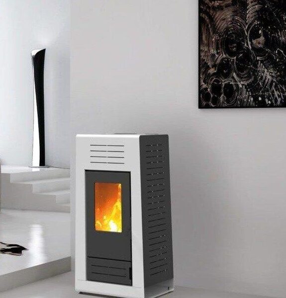 Stufa a pellet Venere Plus potenza 10,83 kW aria naturale